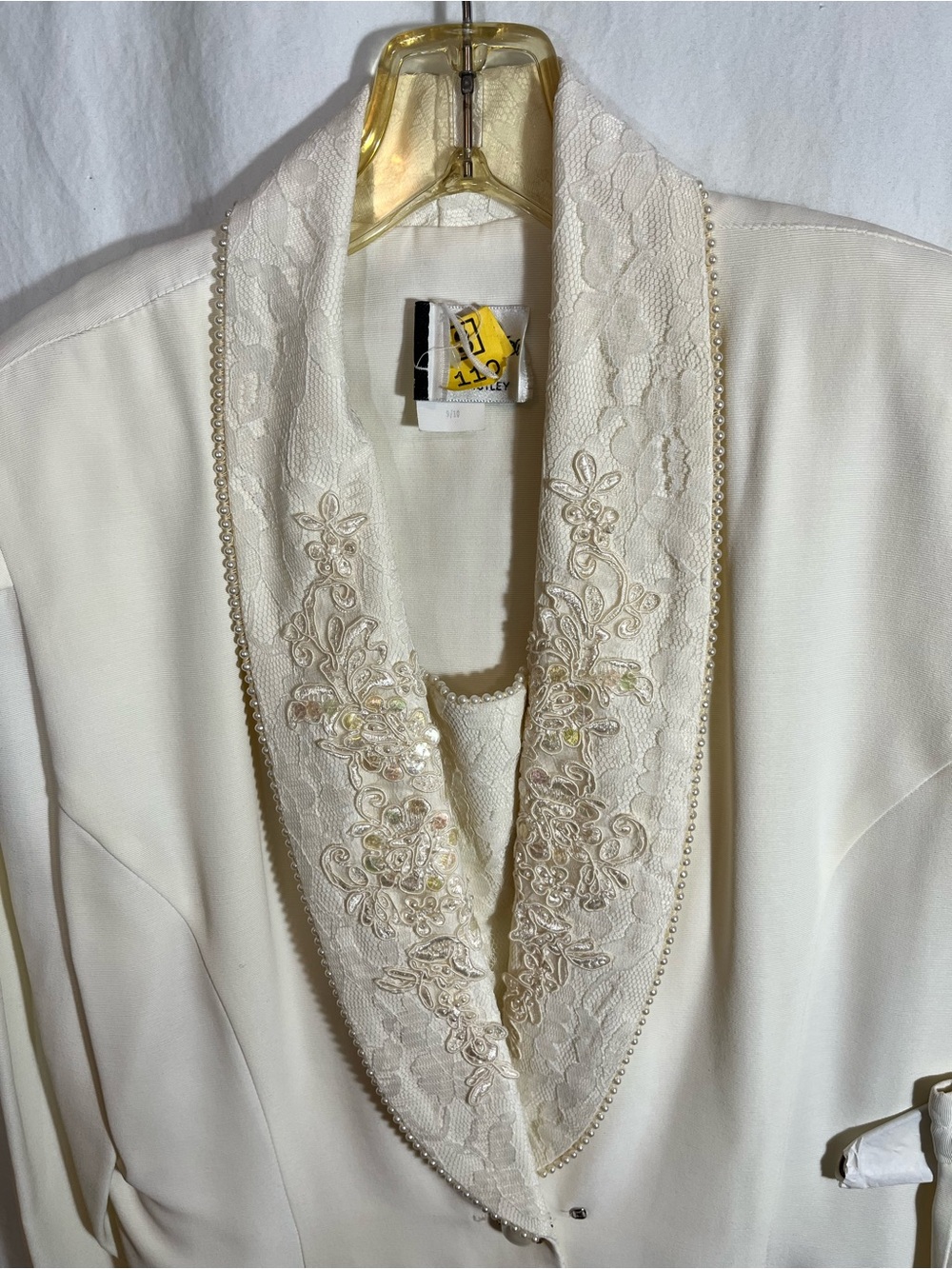 Elegant Ivory Women's Wedding Skirt Suit with Embroidered Shawl Collar size 9/10 - Picture 5 of 17